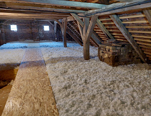 Izolace stropu zděného rodinného domu